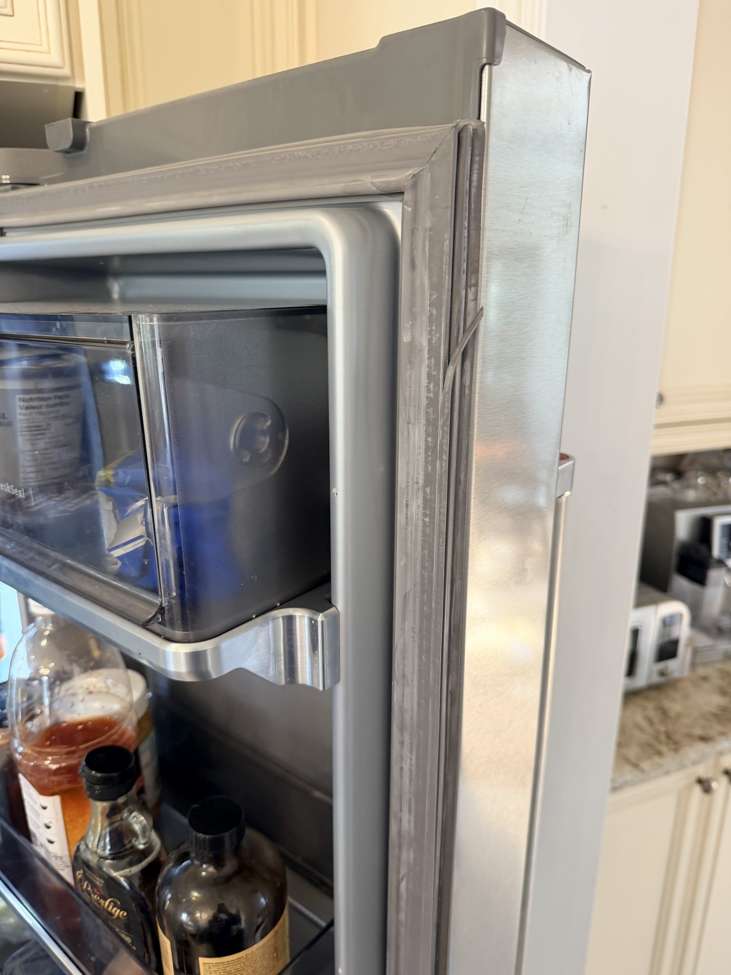 Frost buildup on the rear evaporator wall of a Blomberg refrigerator causing the E4 error code